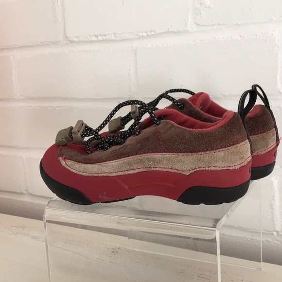 boy dawson crocs outdoor comfy sneakers slip on suede shoes size 11 - Picture 3 of 10